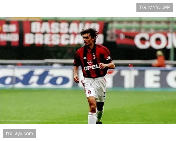 马尔蒂尼防守体系引发战术革命,重塑现代足球新格局 马尔蒂尼防守体系引发战术革命,重塑现代足球新格局