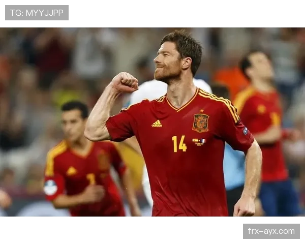 乌加特与罗德里：防守型和组织型后腰的战术角色对比